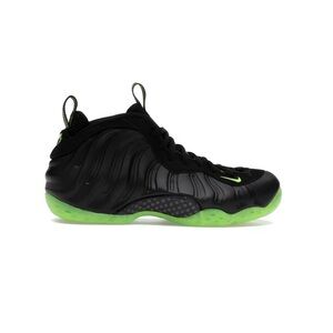 Nike Black / Neon Green Foamposite One Basketball Sneakers
